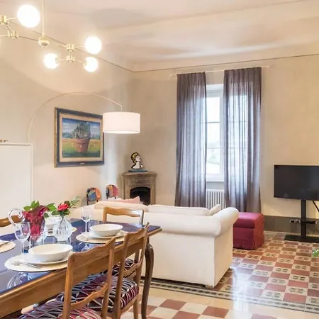 Casa Maria - Attico Di Lusso Vicino Alle Mura Lucca
